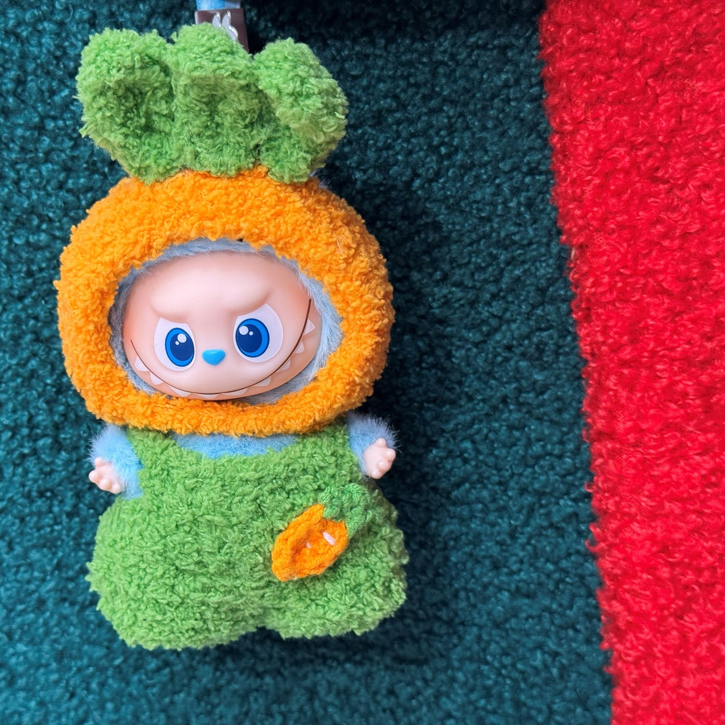 1.Handmade clothes suitable for MiniLabubu dolls.